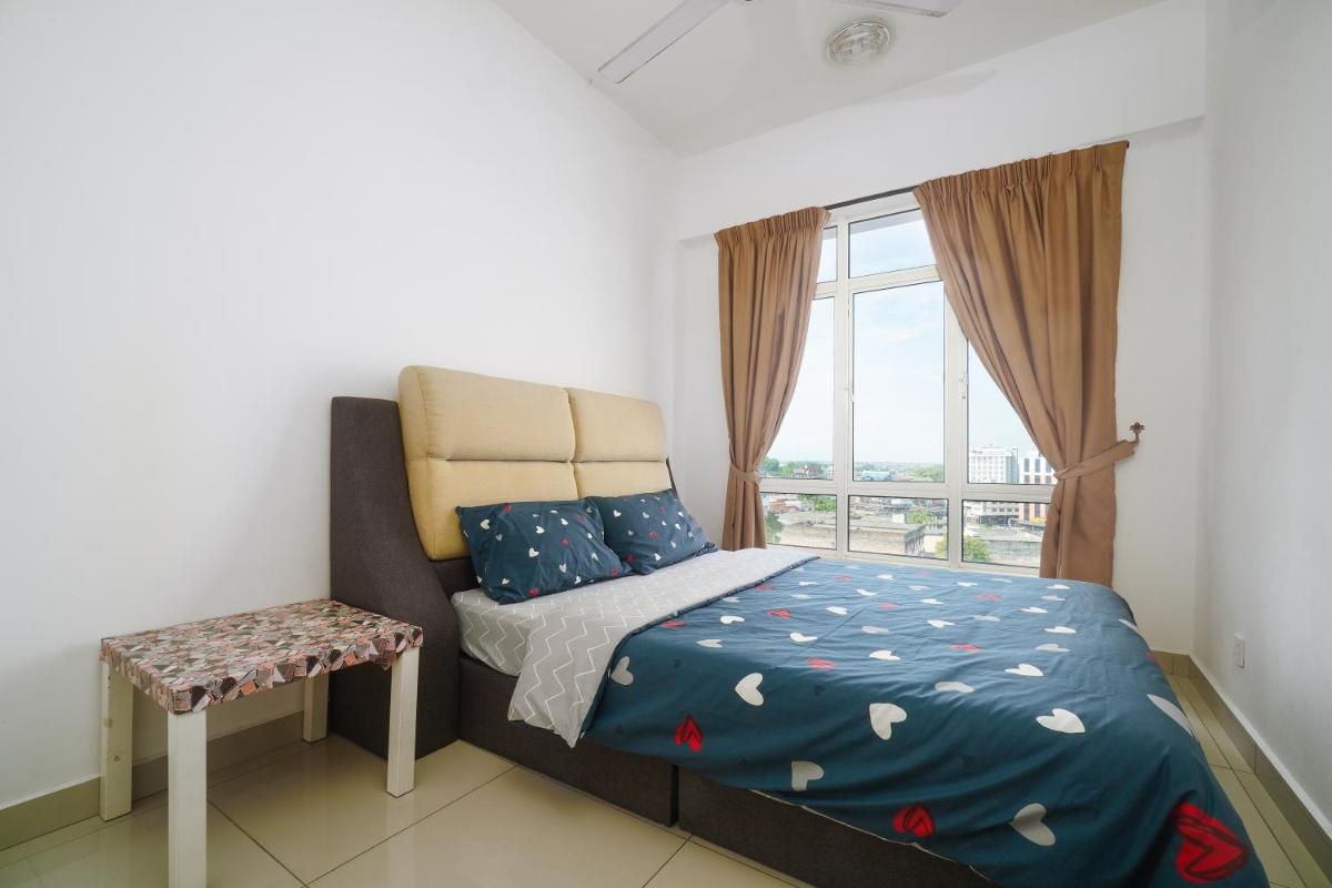 Suitetrails - LOVELY 2BR MAJESTIC CONDO 6 PAX POOL VIEW