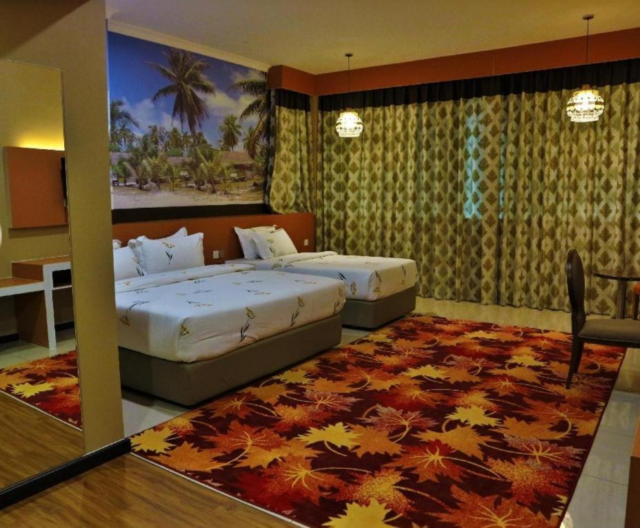 Hotel Holmes Gp - Housity