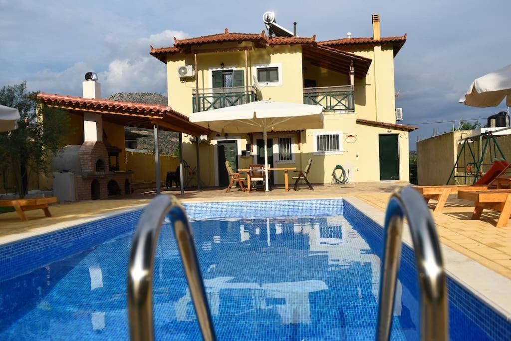 Family cosy Vila, swimming pool, close to Nauplio - Housity