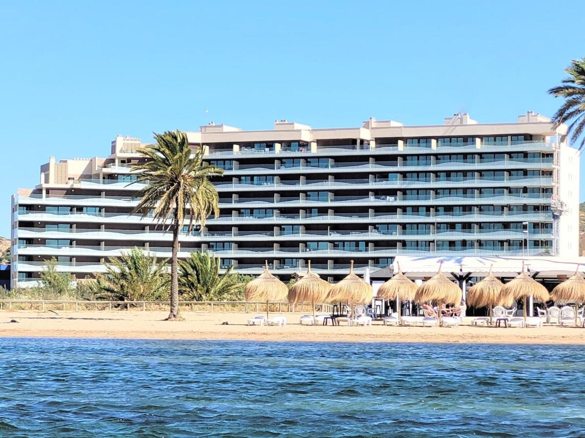 Los Flamencos Sea View Apartment - Hizvo