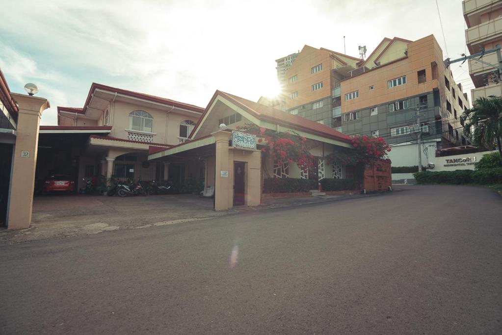 Cebu Shineland - Housity