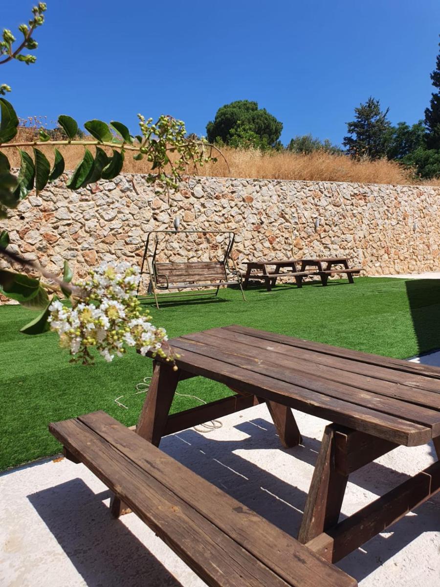 Green mountains - הרים ירוקים - Housity