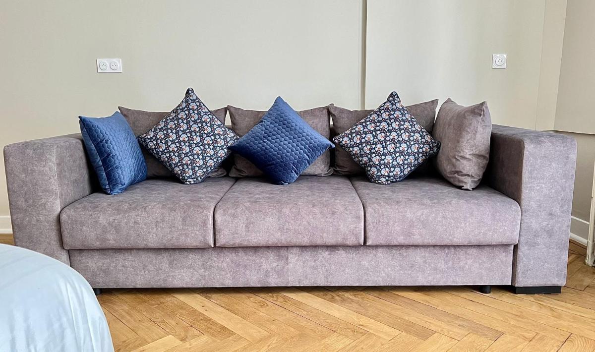 Appartement d exception 100m2 avec Parking - Centre historique - Housity