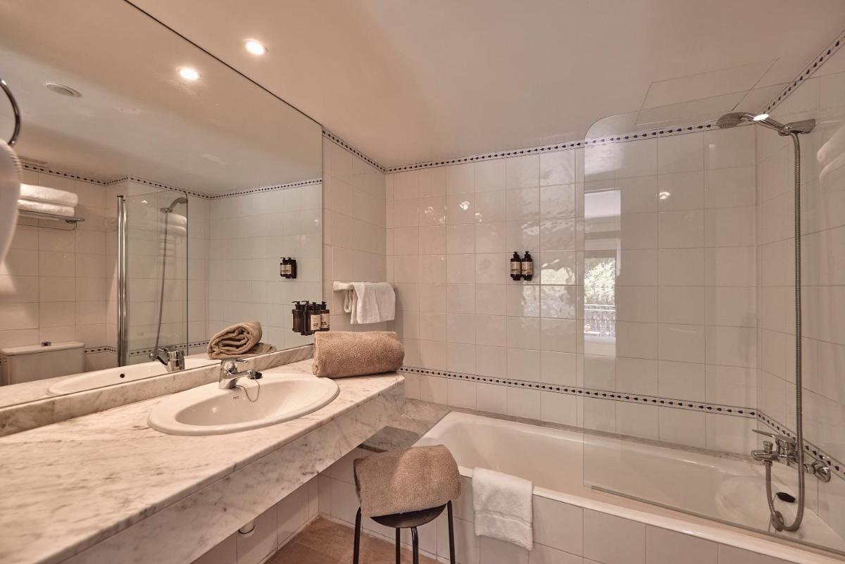 Un baño de Maristel Hotel & Spa - Adults Only