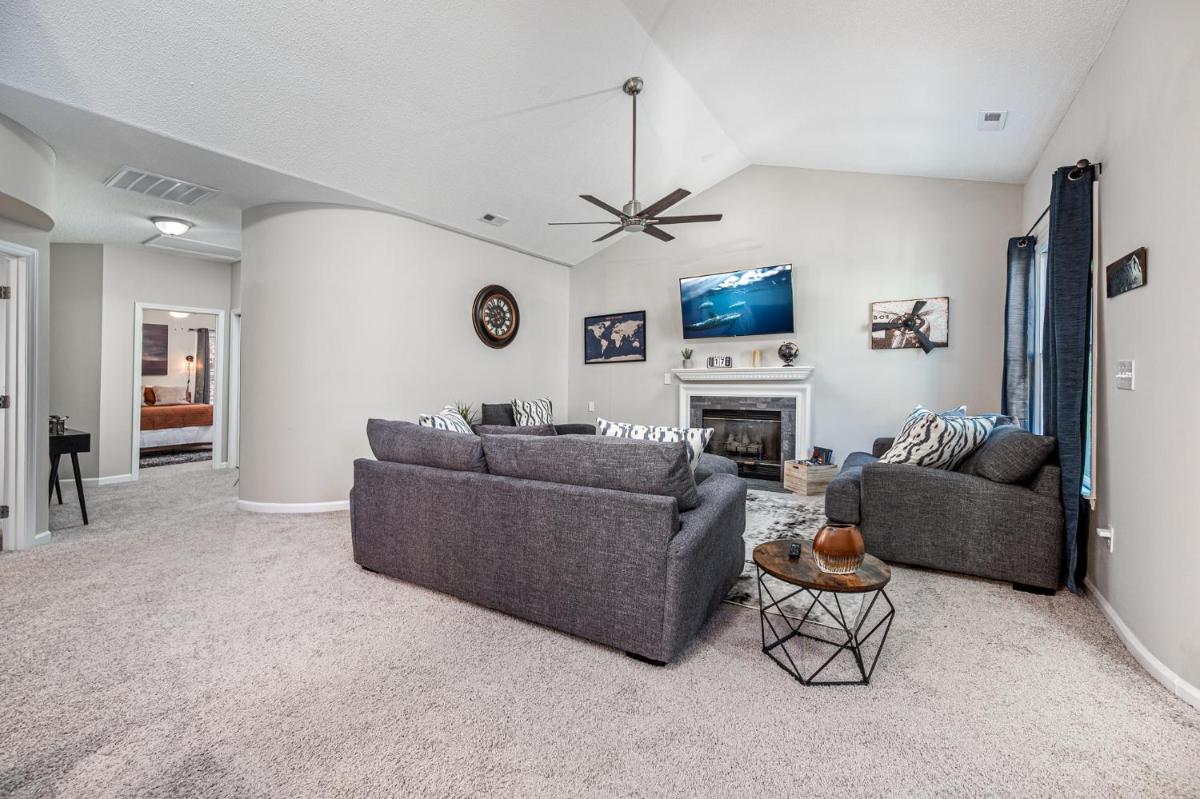 Cozy Industrial Kildaire Farms Home- near Downtown - Housity