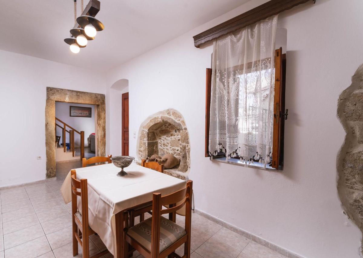Mountains Traditional Villa Krousona - Housity