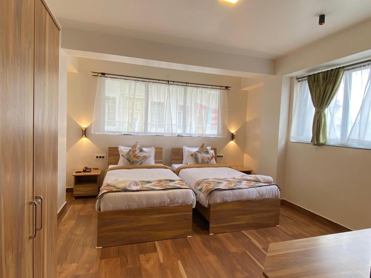 Janeira - Housity