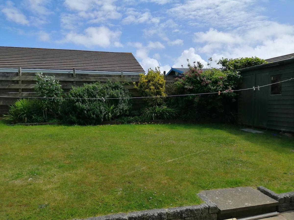 Porthtowan sea-view family holiday home - Housity
