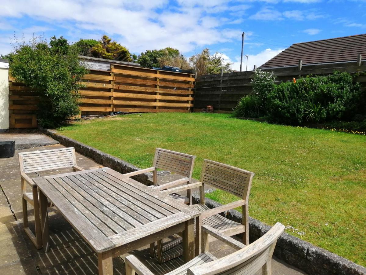 Porthtowan sea-view family holiday home - Housity