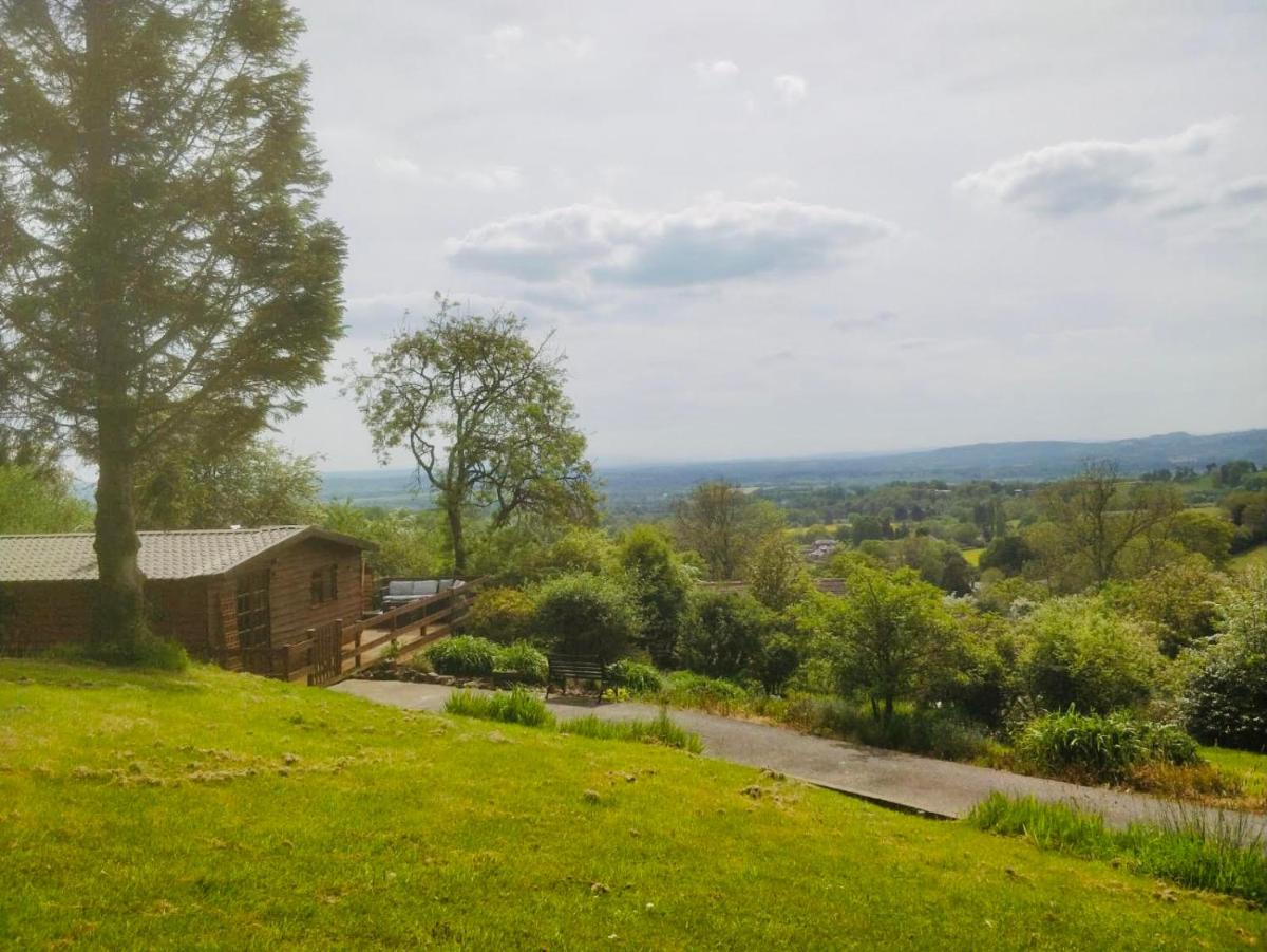 Mountain View Lodge - Housity