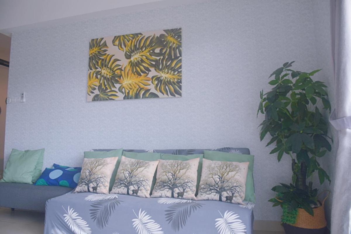 Sunshine Houz 3-bedroom (8-12 pax) @ Midhill Genting (Free WiFi) - Housity