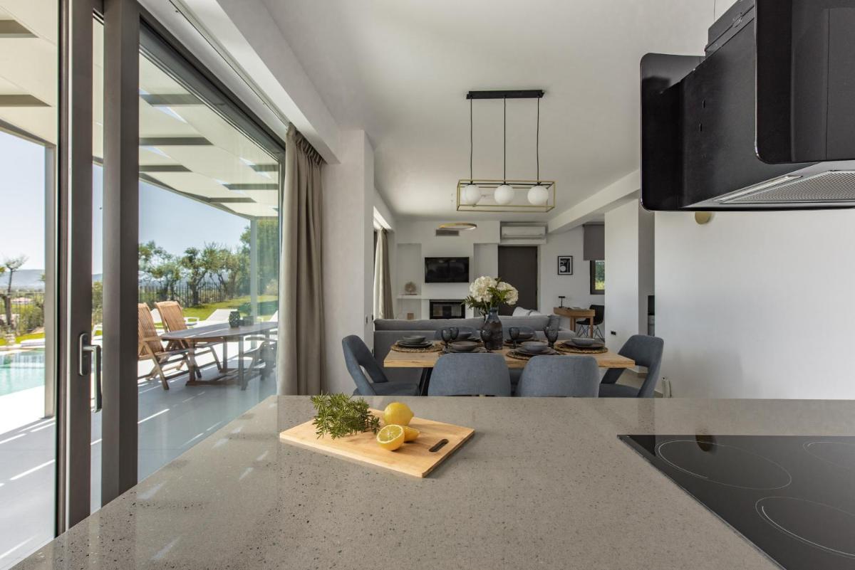 Mystic Garden Villas - Housity