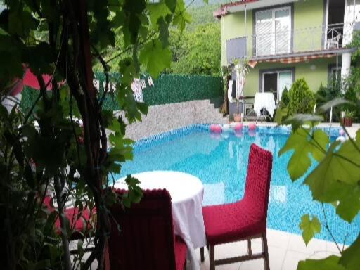 Lile Pestani Accommodation - Housity