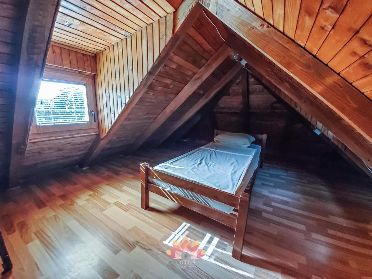 Holiday home LOTUS - Housity