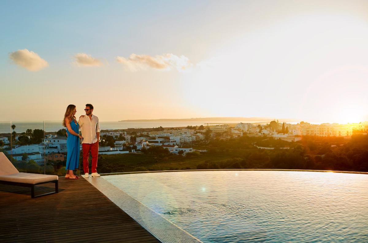 Os clientes hospedados em Longevity Health & Wellness Hotel - Adults Only