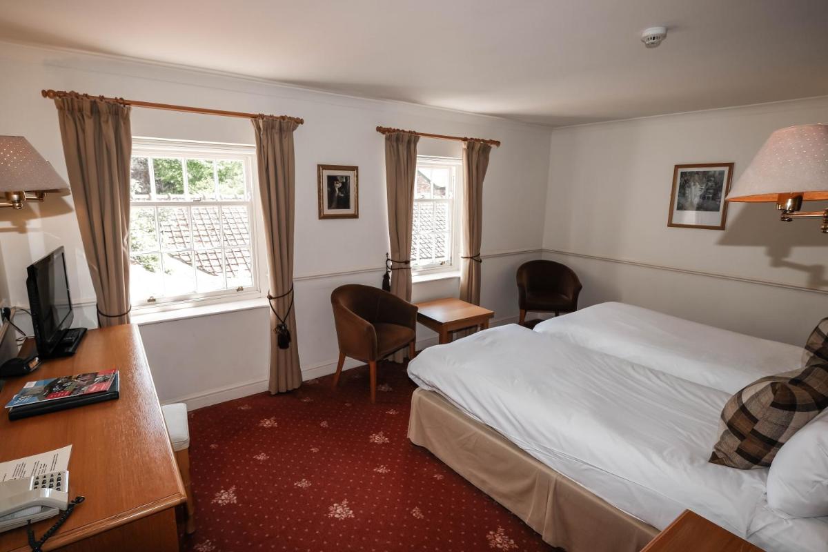 York Pavilion Hotel, Sure Hotel Collection by Best Western - Housity