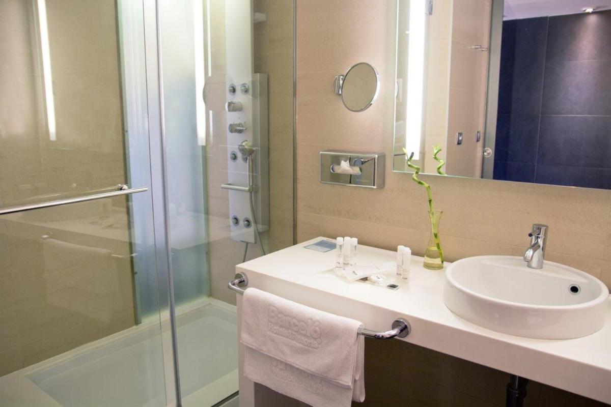 Un baño de Barceló Costa Vasca