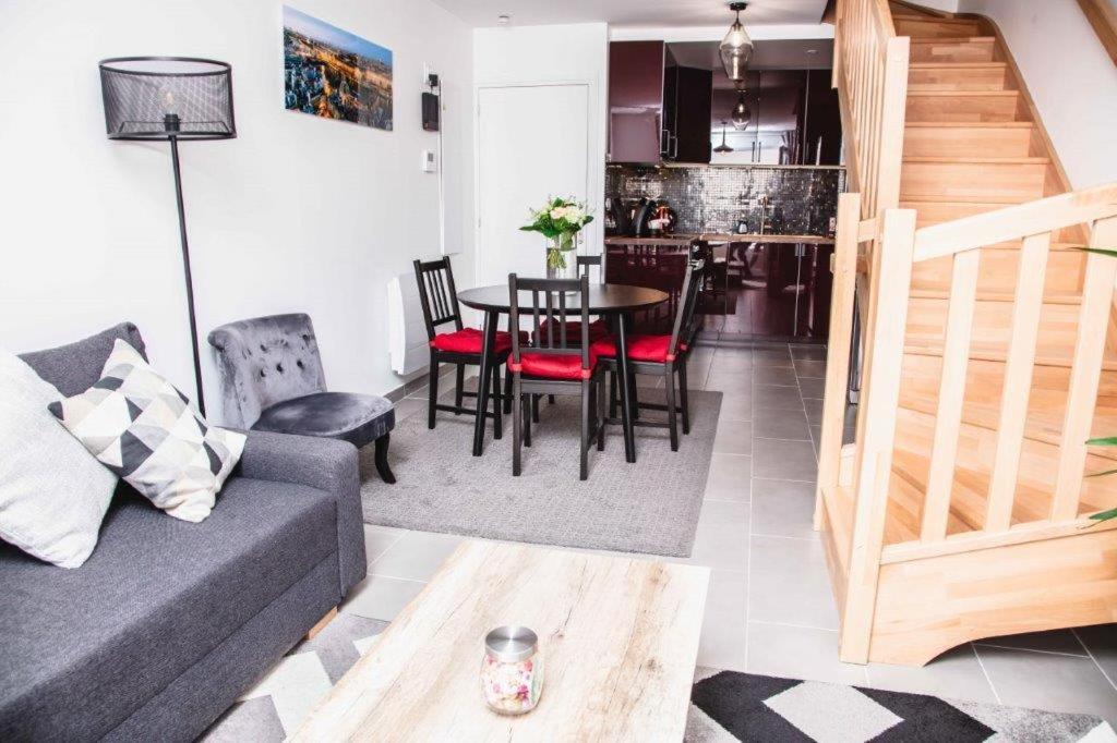 Paris City Flat 80 M carrée Appt 104 F4 Grd Paris - Housity