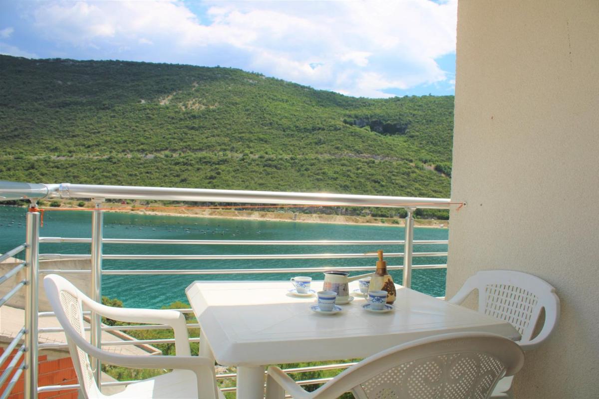 Apartman Tamara with Beautiful Sea View - Housity