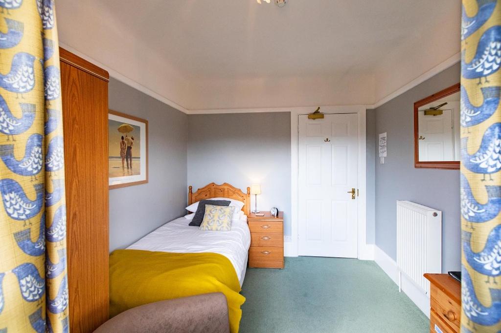 Aquila Heights Guest House - Housity