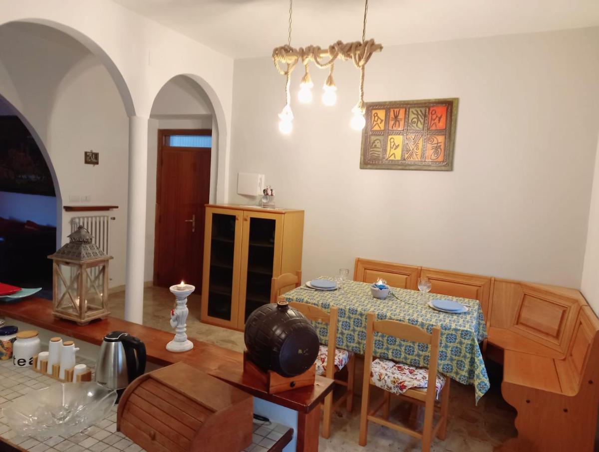 Casa San Rocco: Spazioso Appartamento con Giardino - Housity