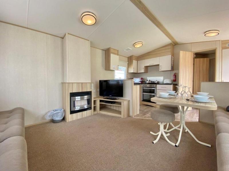 Waterside Holiday Park - Housity
