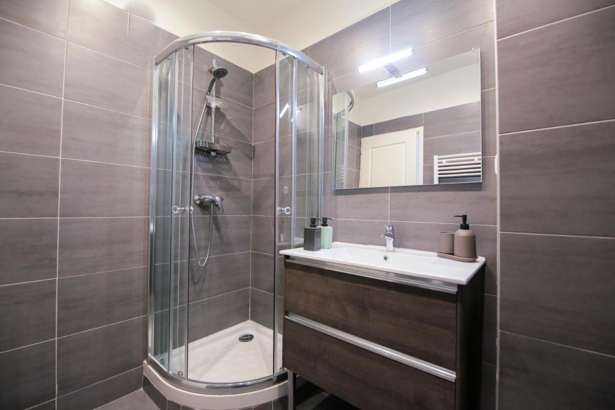 Le Grunge, T2 hypercentre chic et cosy, Wifi par SOVALFI - Housity