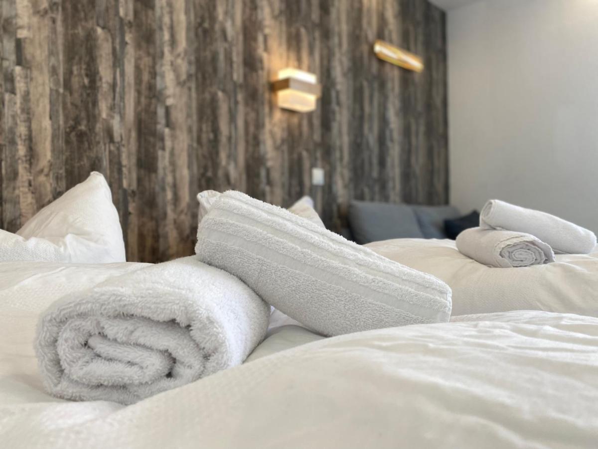 Charming Apartment - Balcony - WIFI - Kitchen - Housity