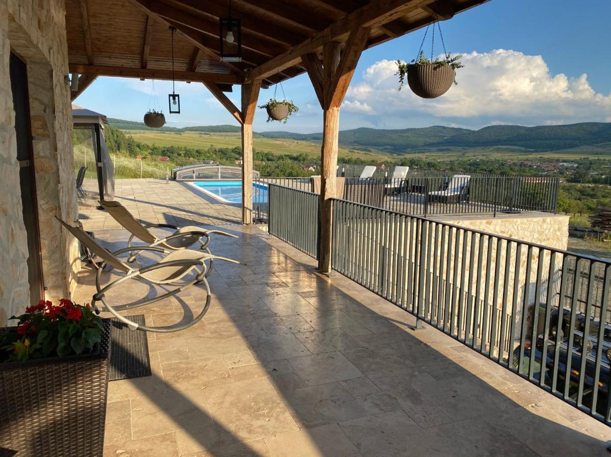 Villa Transylvania - Housity