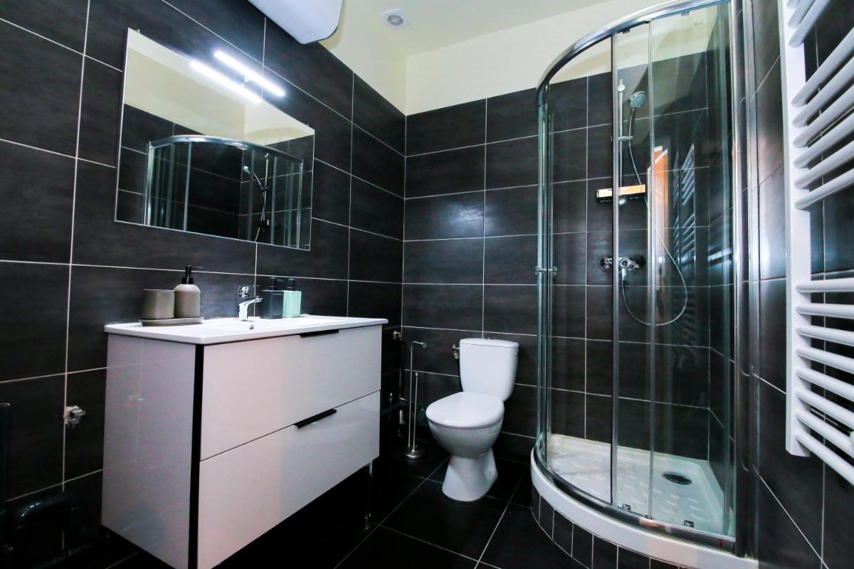 Le Zèbre, T1 hypercentre chic et cosy, Wifi par SOVALFI - Housity