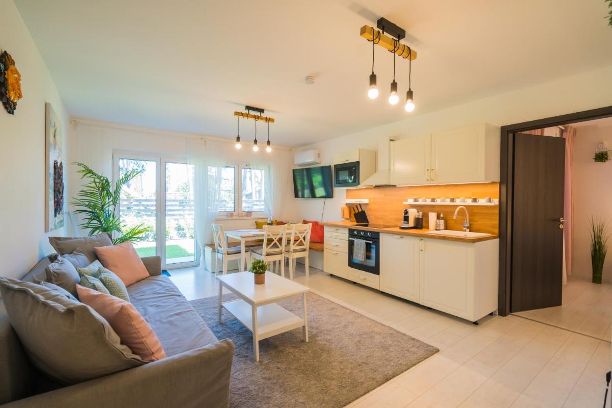 Suitetrails - Mandala Apartman Aranypart