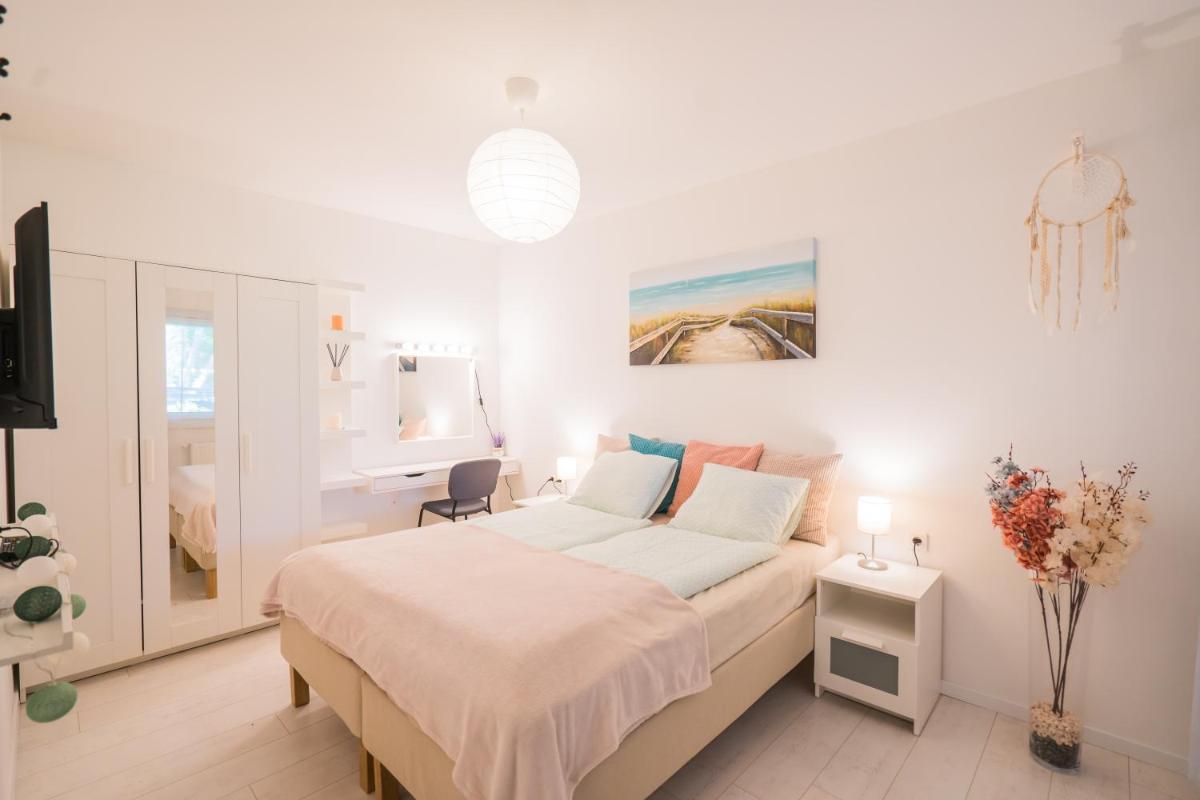Suitetrails - Mandala Apartman Aranypart