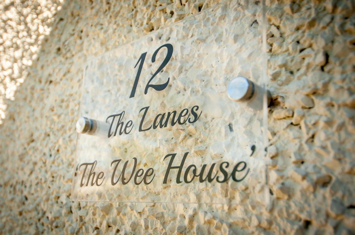 The Wee House - Housity