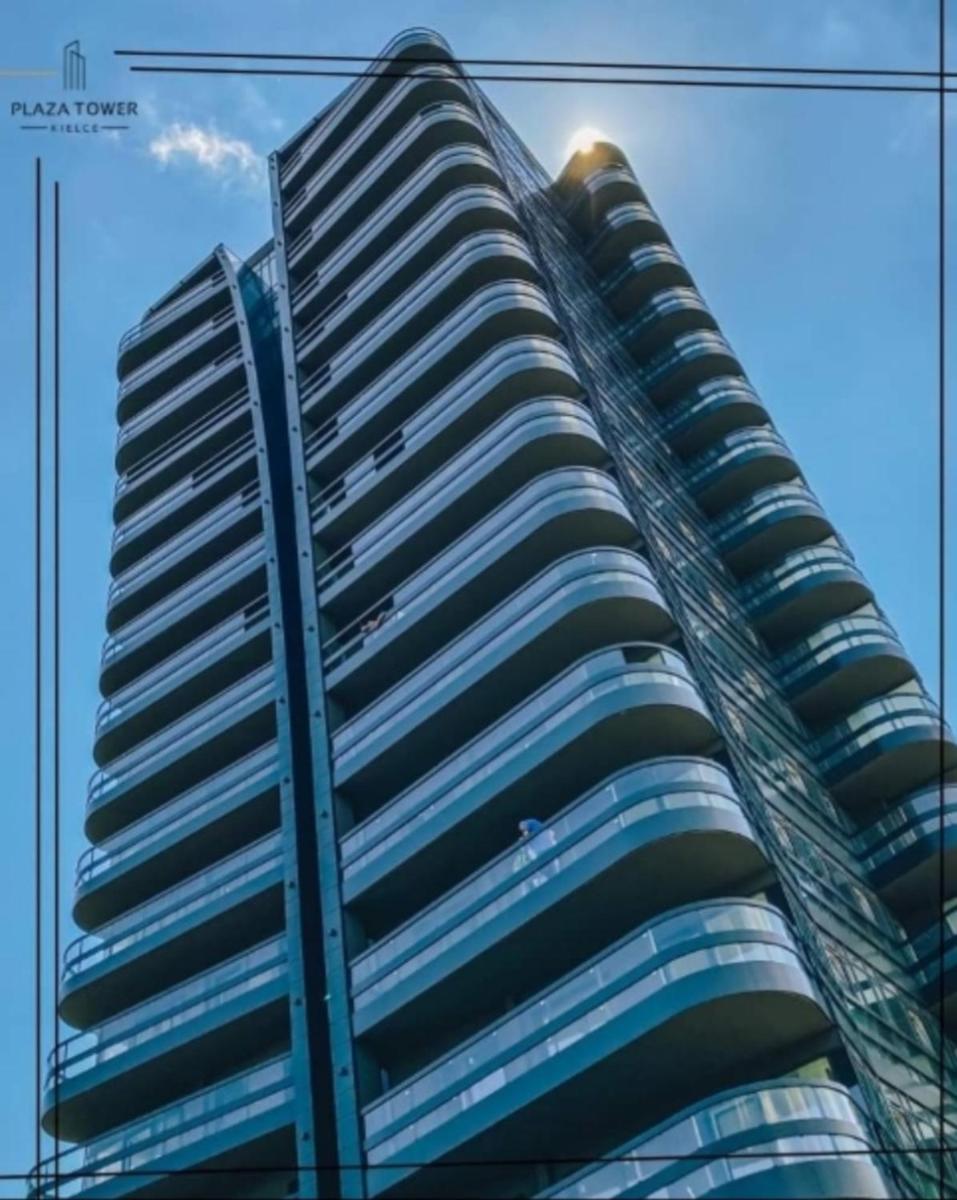 Apartament Plaza Tower Deluxe -Zagnańska (Garaż, Targi) - Housity