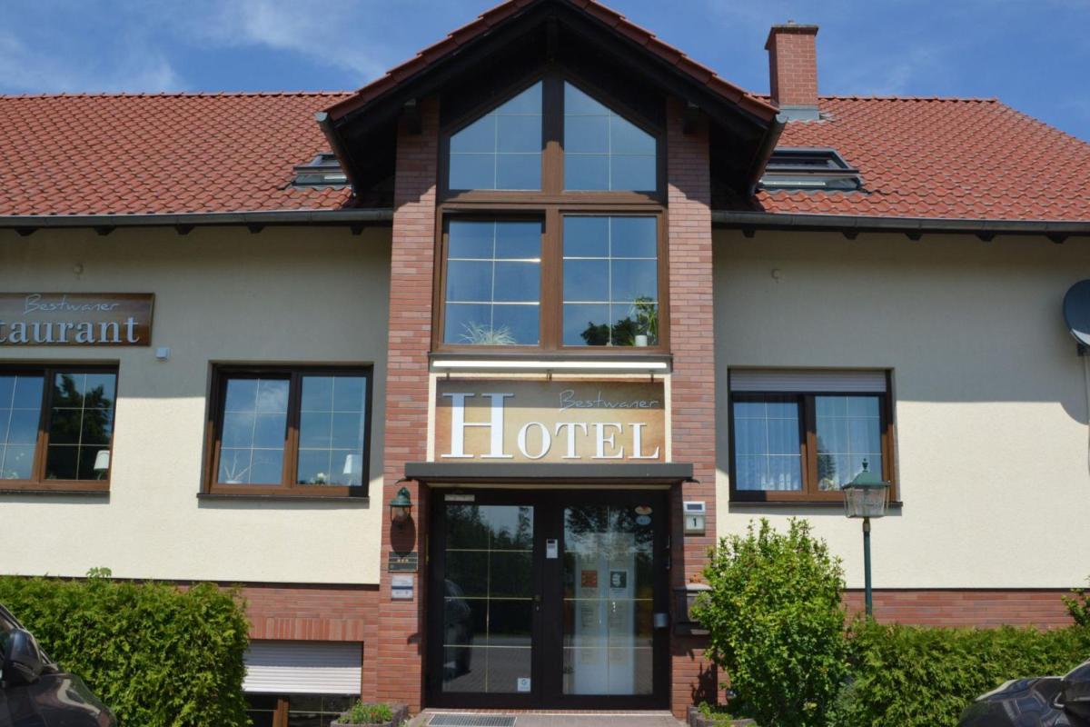 Bestwaner Hotel - Housity