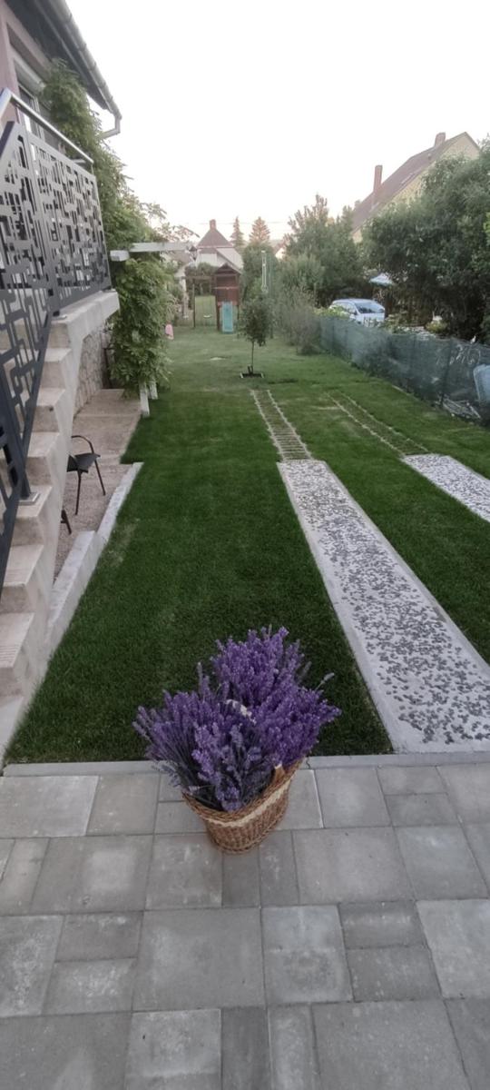 Lila Füge Apartman - Housity