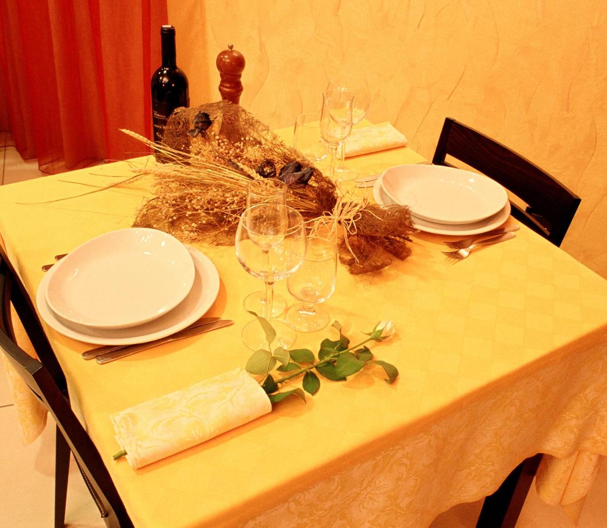Hotel Italia - Housity