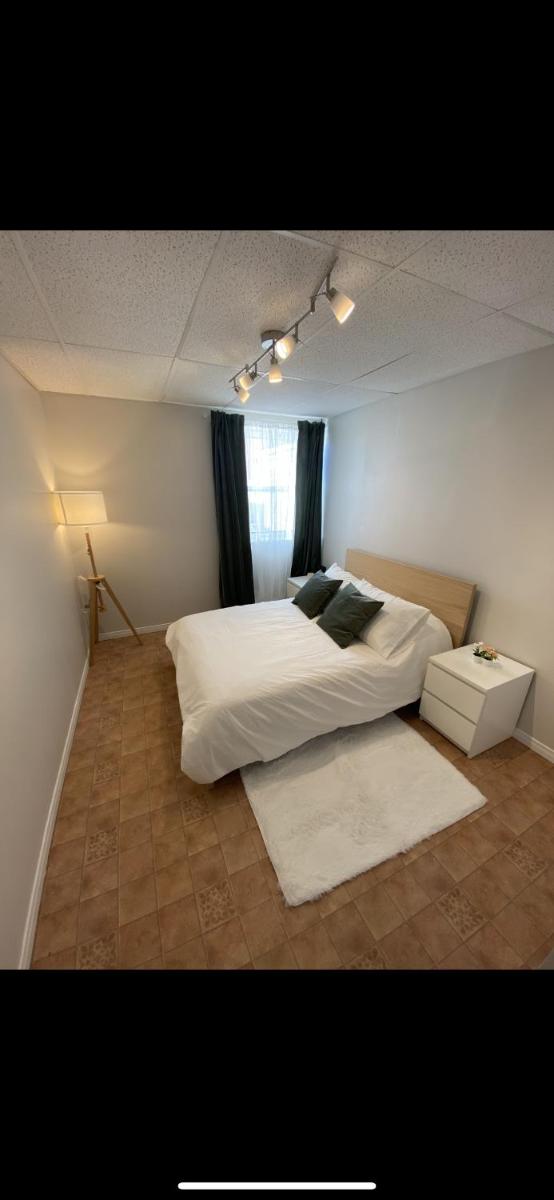 Broadway Blvd. Apartment for Pit Stops & Visitors - Housity