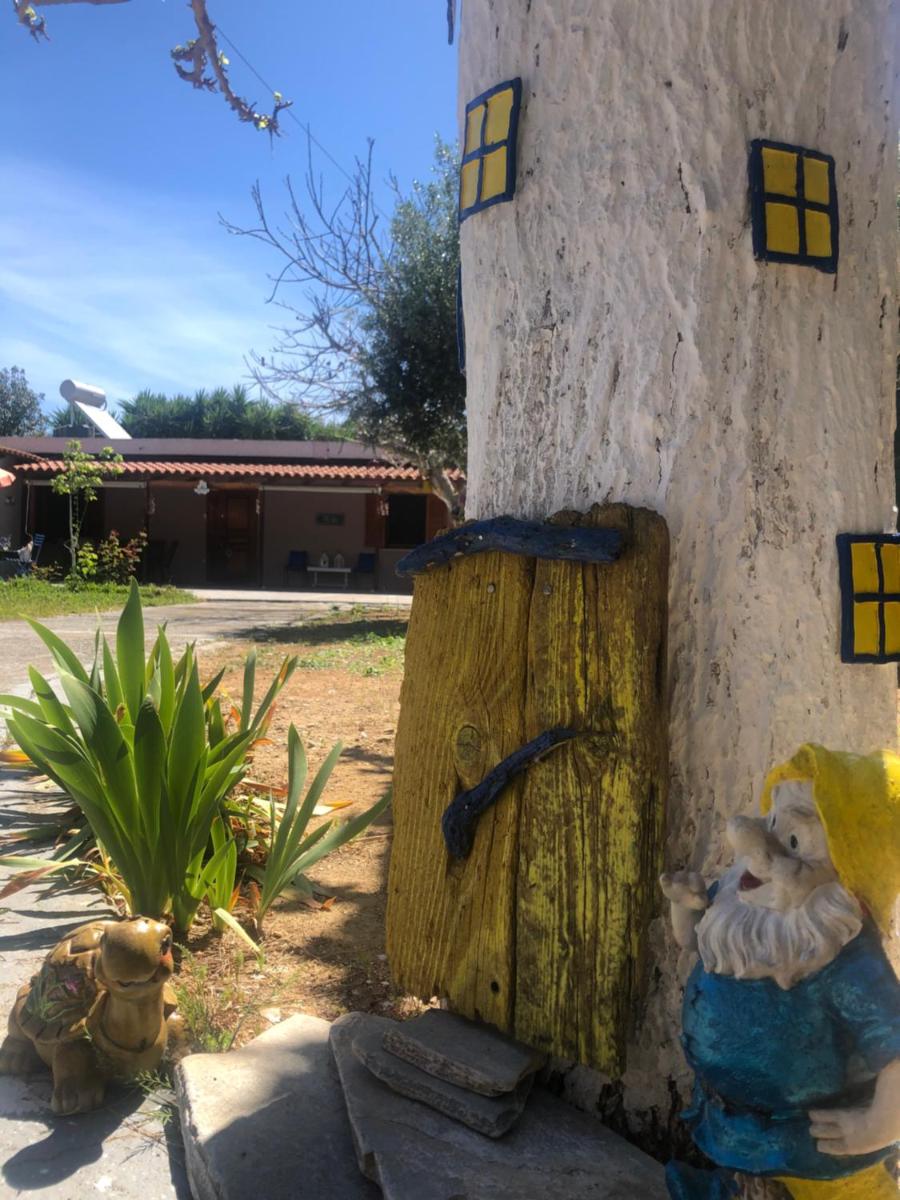 Malou Garden House Near The Beach - Housity