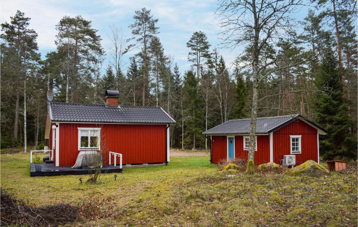 3 Bedroom Awesome Home In Grimsås - Housity