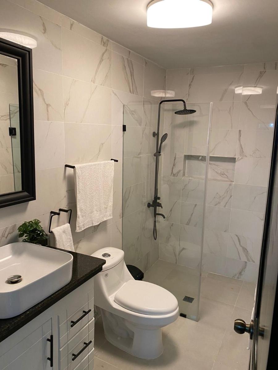 3 bedrooms with AC and 2 bathrooms home in Residential area - Housity