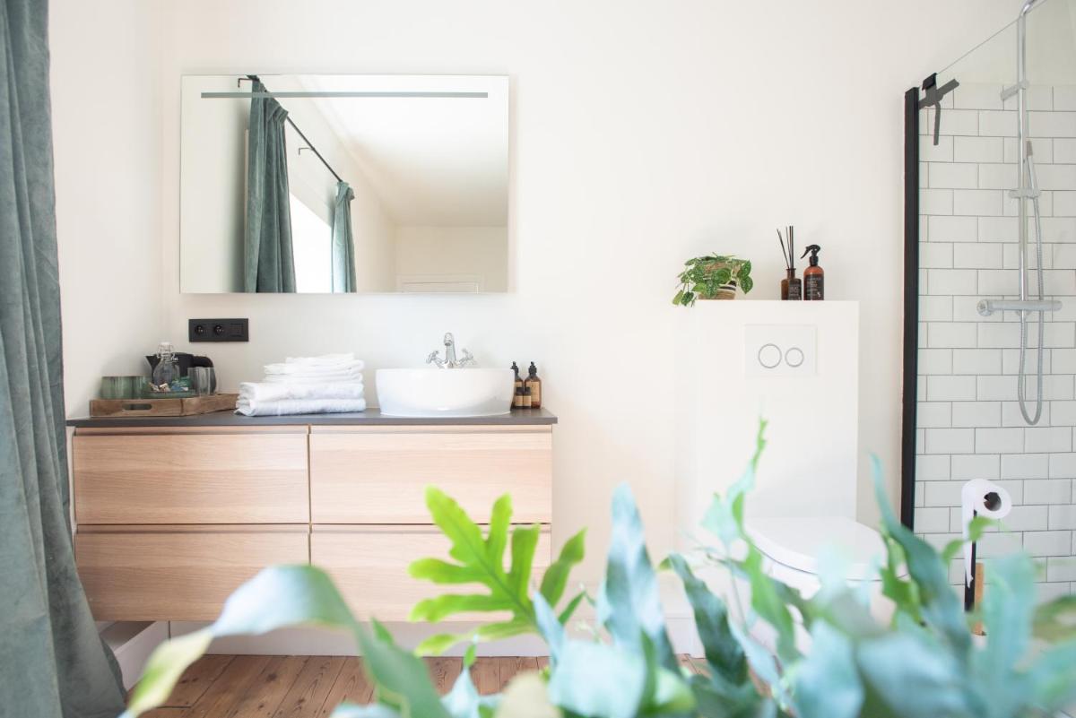 Cosy Guestroom Bruges - Housity