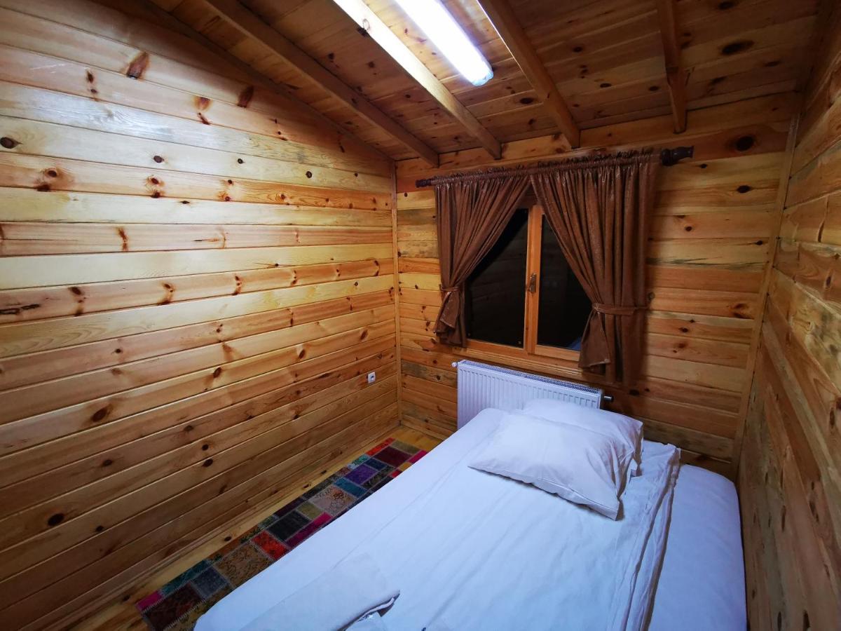 Limni Gölü Bungalow - Housity