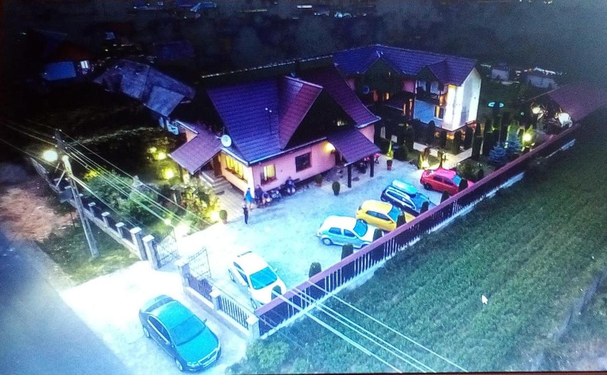 Pensiunea Denisa - Housity