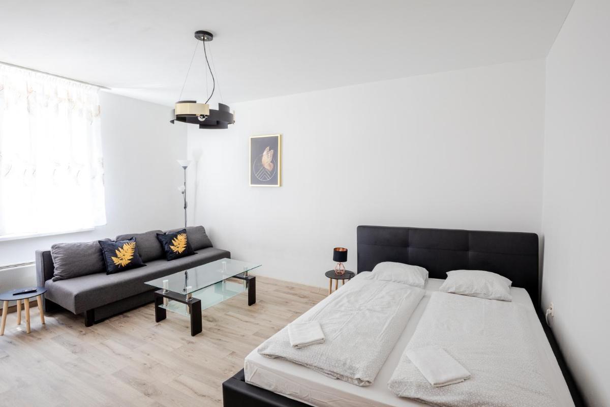 Gold Vision Apartment - Housity
