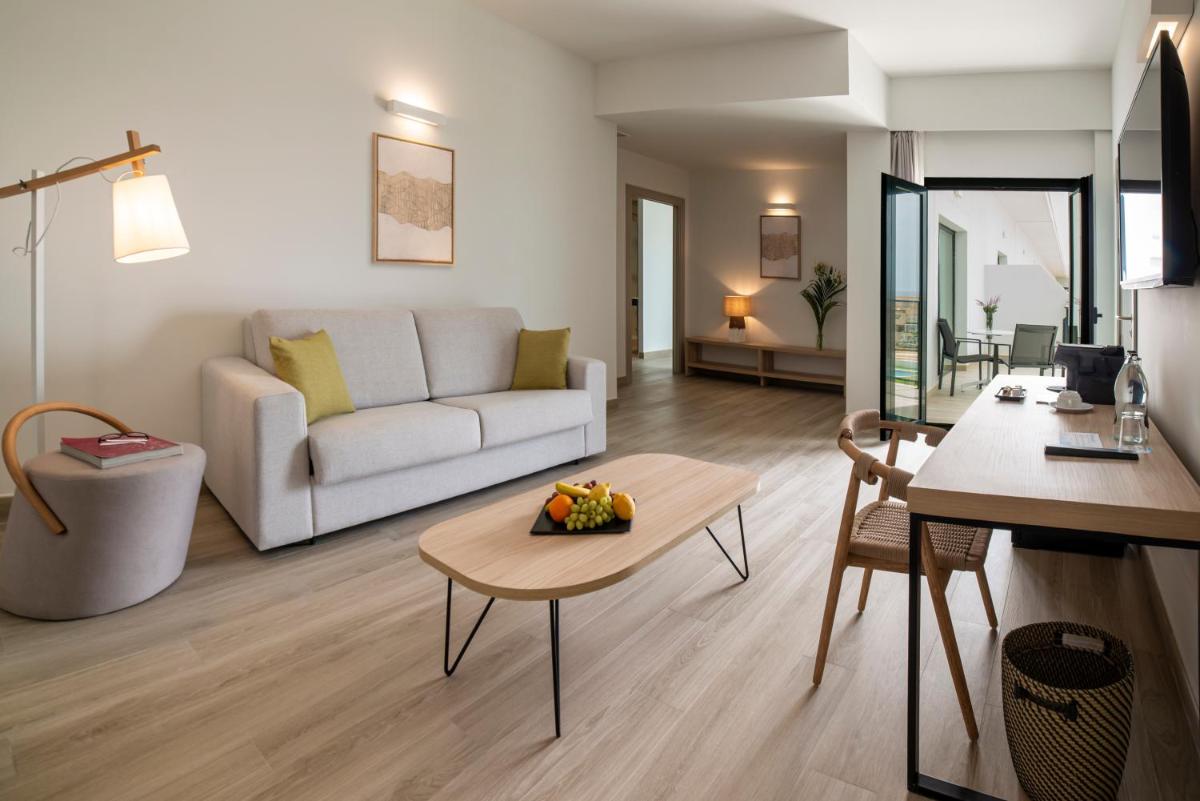 Zona de estar de Cabogata Beach Hotel