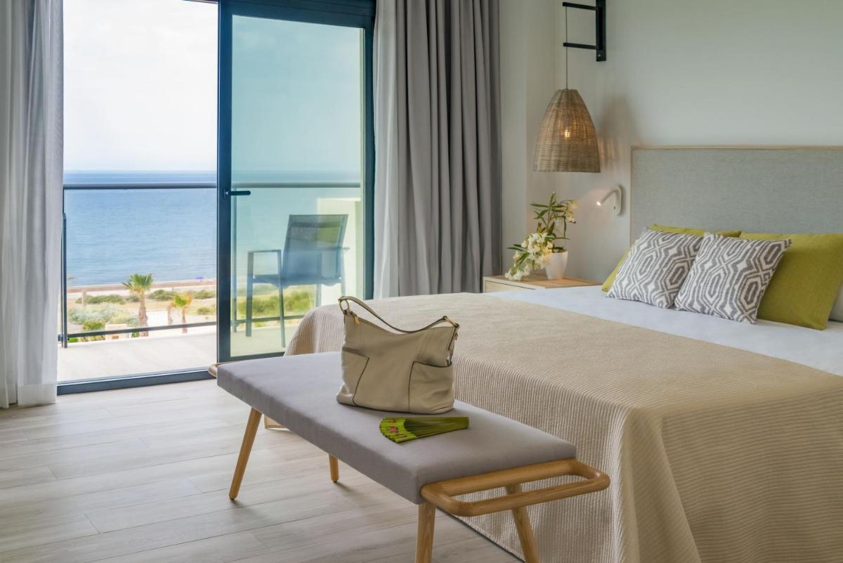 Cama o camas de una habitación en Cabogata Beach Hotel