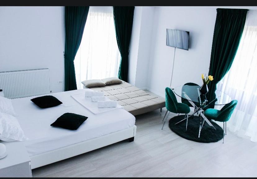 Amber House 2 Mamaia Nord - Housity