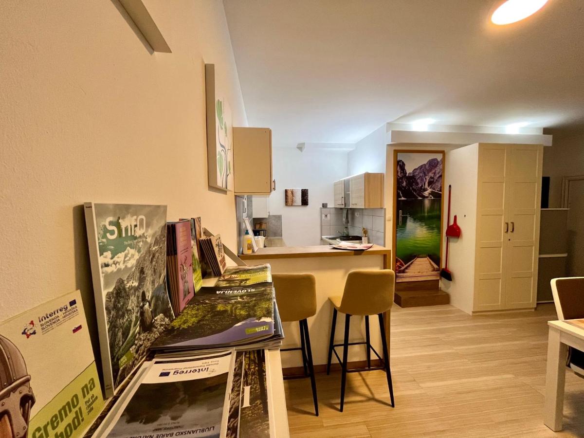 Guest House Černe - Housity