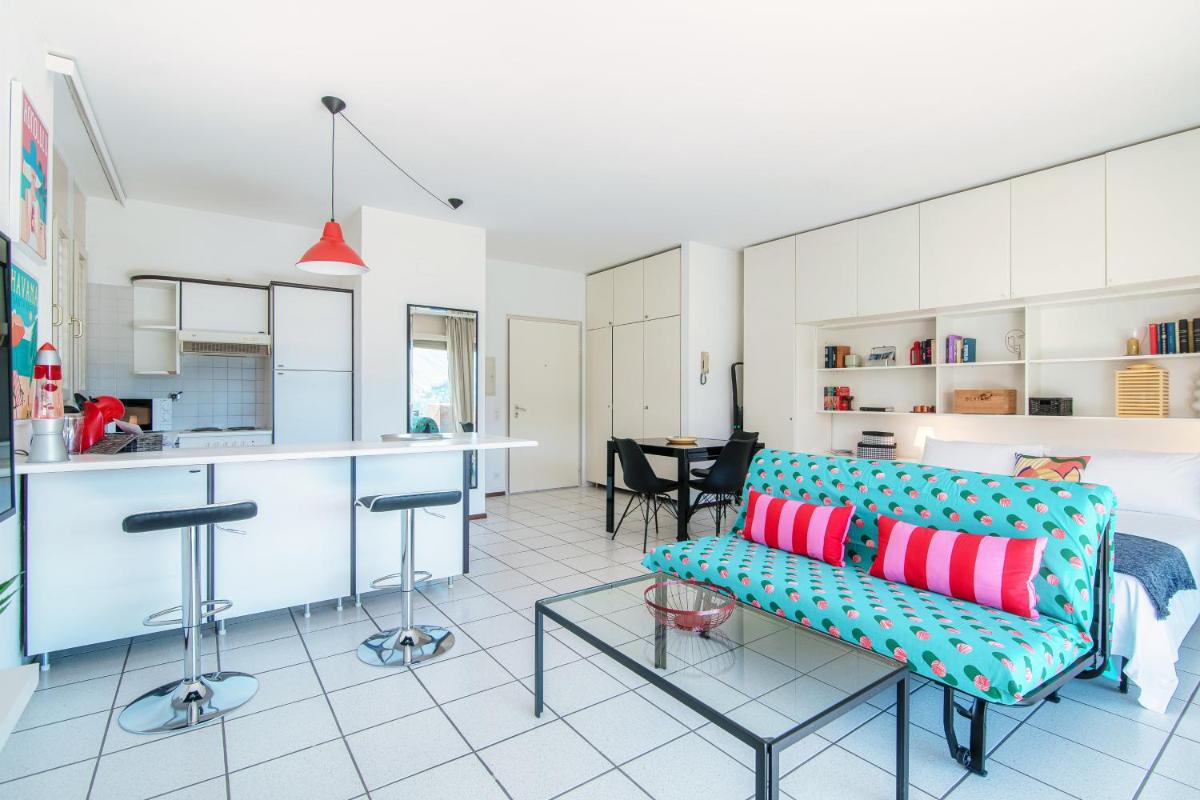 Panoramic Studio by Quokka 360 - open space apartment with terrace - Housity